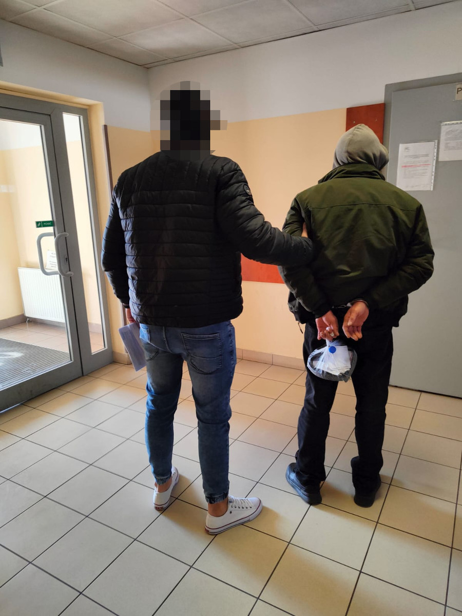 Tymczasowo Aresztowani Za Kradzieże Katalizatorów Aktualności Krp Vi Białołęka Praga 4959