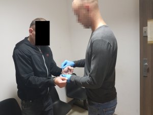 Zatrzymany podczas czynności z policjantem