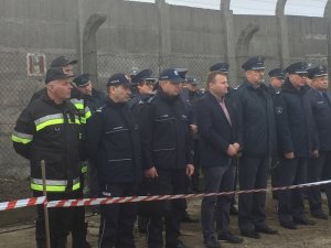 Przedstawiciele instytucji podczas pokazu