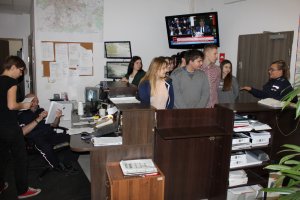 Młodzież podczas spotkania w KRP Warszawa VI