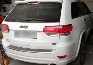 na zdjęciu widać odzyskany samochód przez policjantów