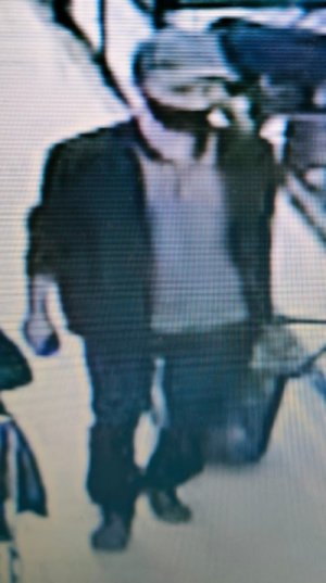 na zdjęciu widać poszukiwanego mężczyznę