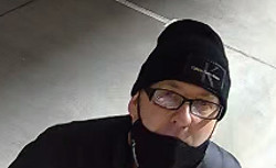 na zdjęciu widać poszukiwanego mężczyznę