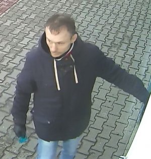 na zdjęciu widać poszukiwanego mężczyznę