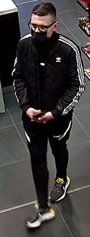 na zdjęciu widać poszukiwanego mężczyznę
