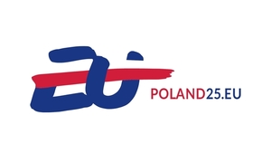 Zdjęcie przestawia kolorowy napis POLAND.EU