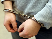 Zdjęcie przedstawia fragment pojazdu marki Toyota.